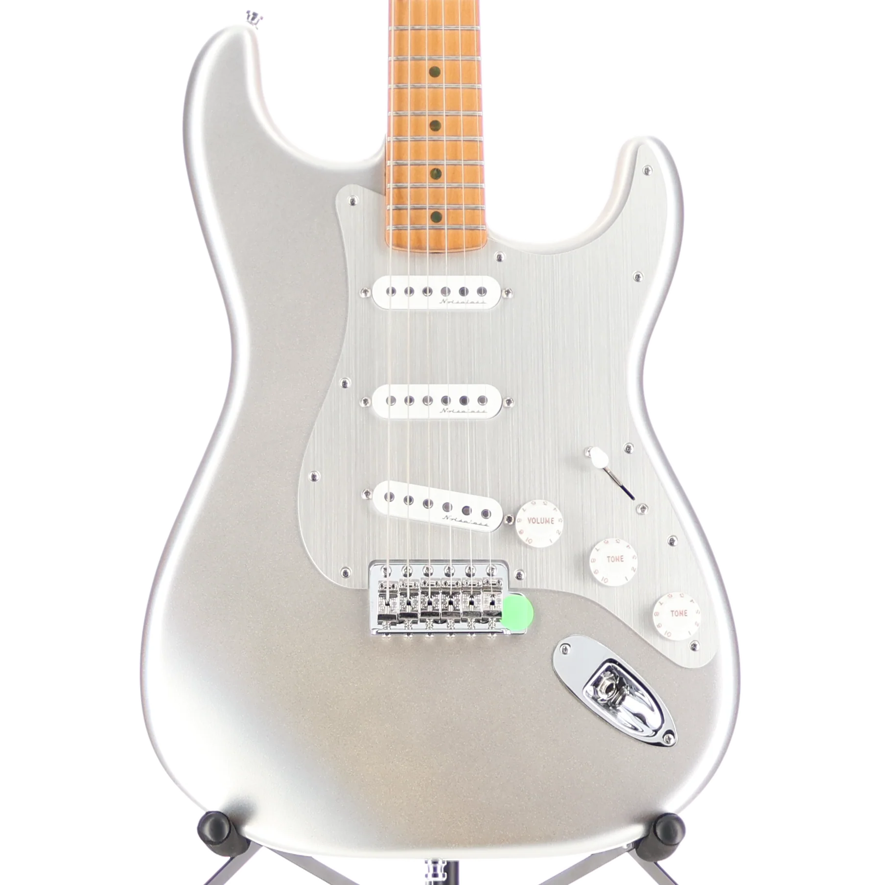 Fender H.E.R. Stratocaster, Chrome Glow, Maple Fingerboard, Professional Setup (G7) (94931)