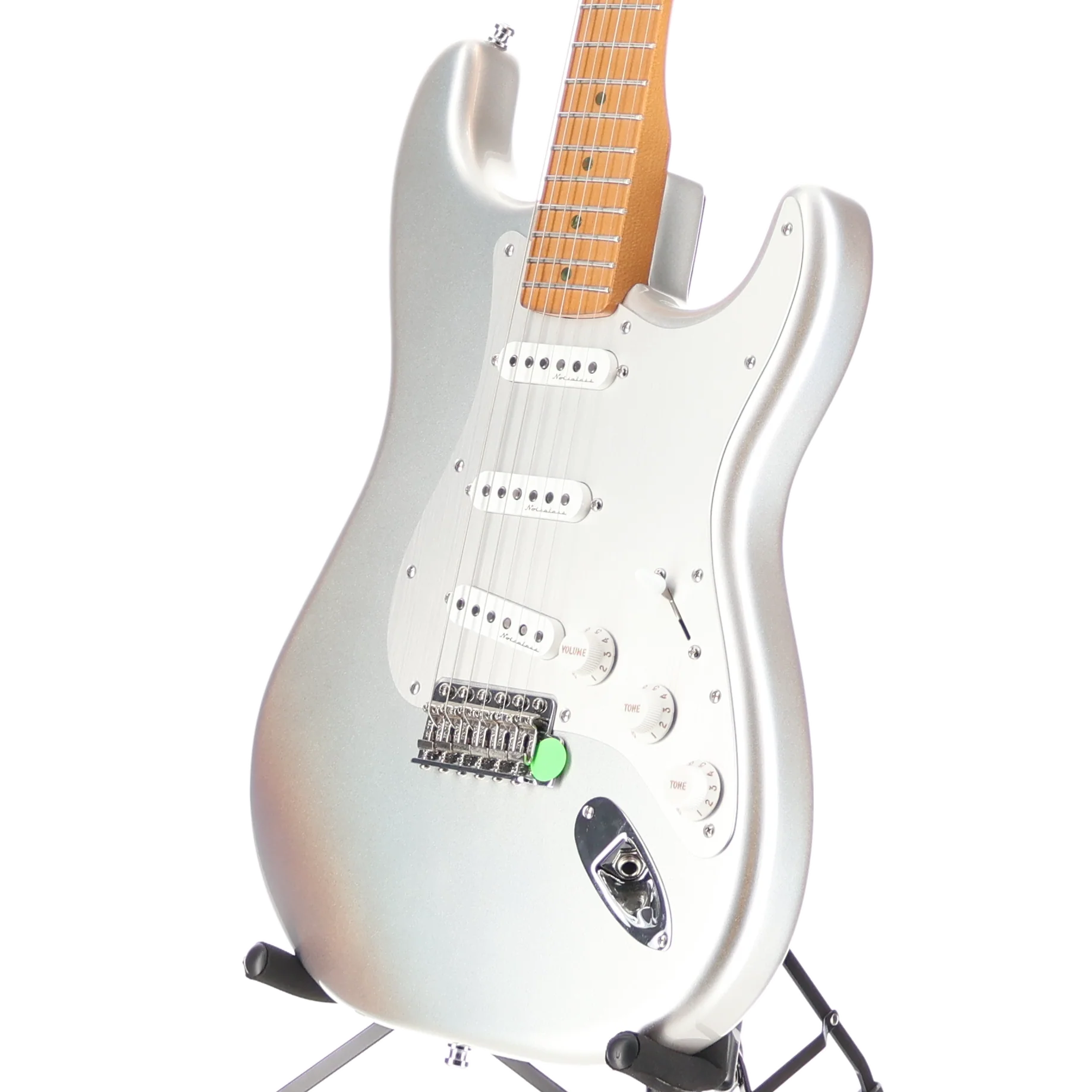 Fender H.E.R. Stratocaster, Chrome Glow, Maple Fingerboard, Professional Setup (G7) (94931) - Image 4