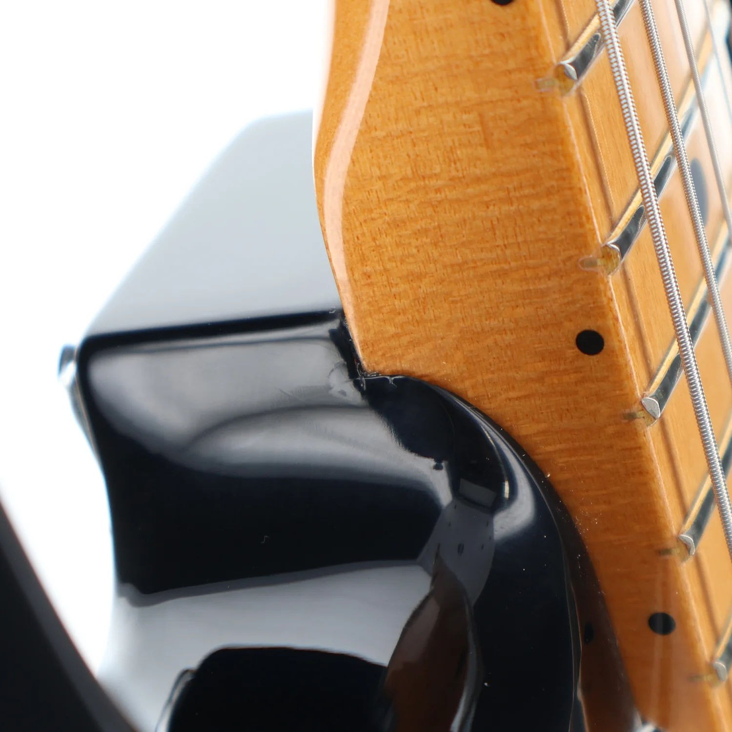 Fender Jimi Hendrix Stratocaster, 3-Color Sunburst, Pro Setup (E5) (00286) - Image 7