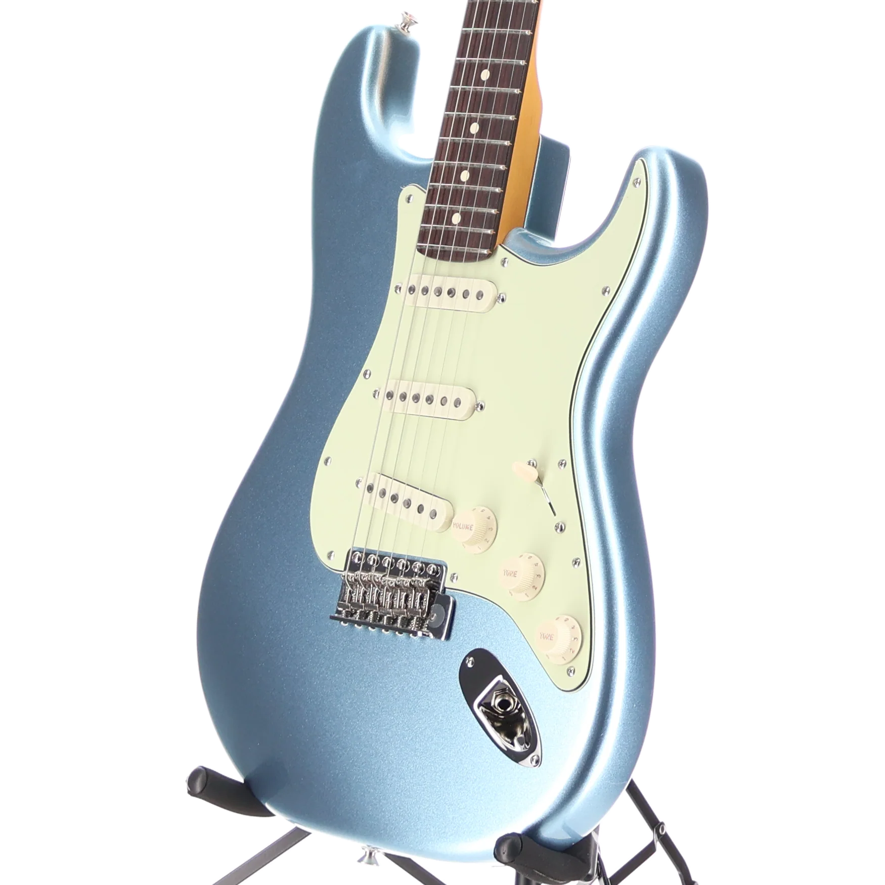Fender Limited Edition American Professional Classic Stratocaster, Rosewood Fingerboard, Mystic Ice Blue Metallic (G5) (85954) - Image 4