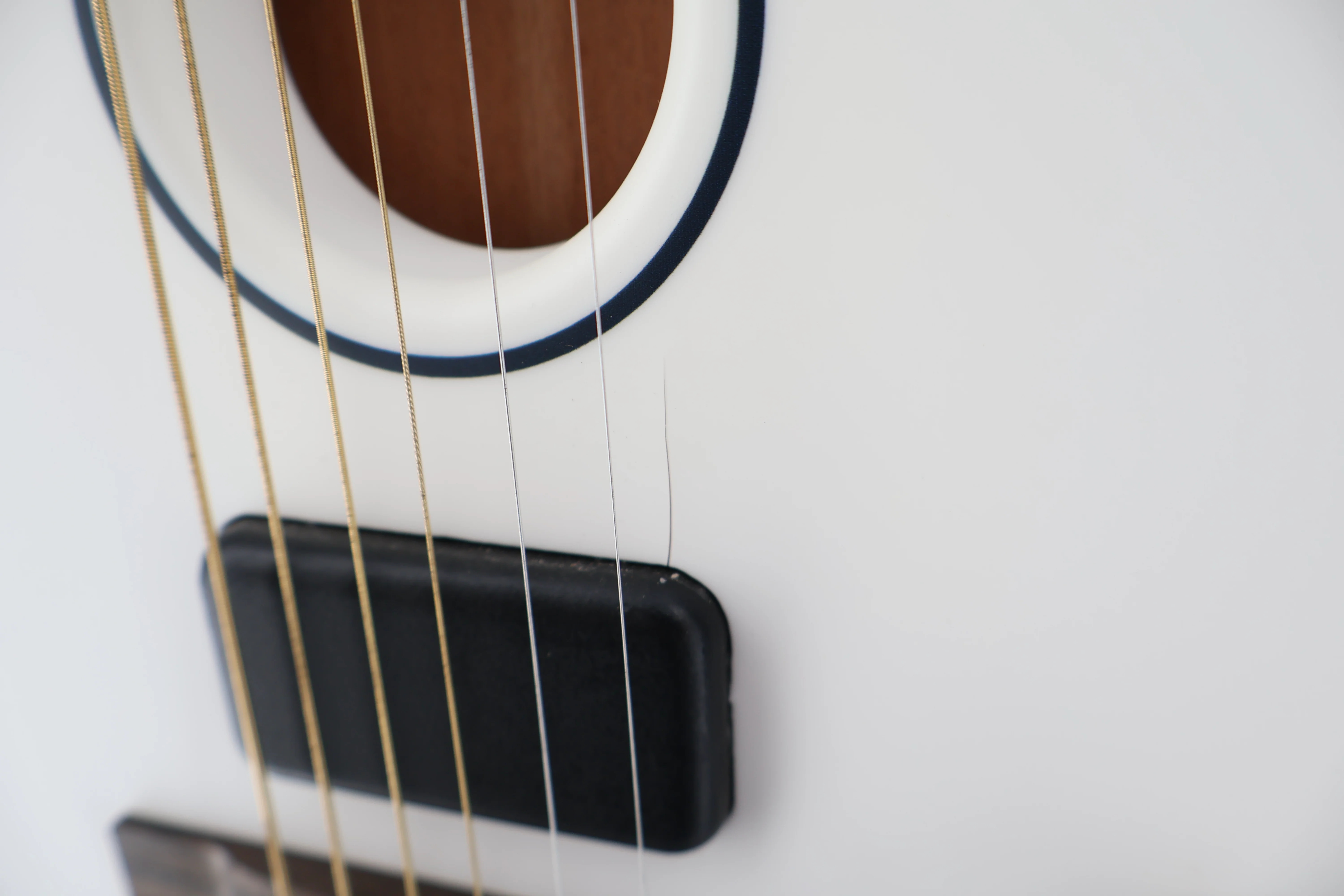 Fender Limited Edition FINNEAS American Acoustasonic Telecaster, Satin Arctic White (RC4) (2588A) - Image 7