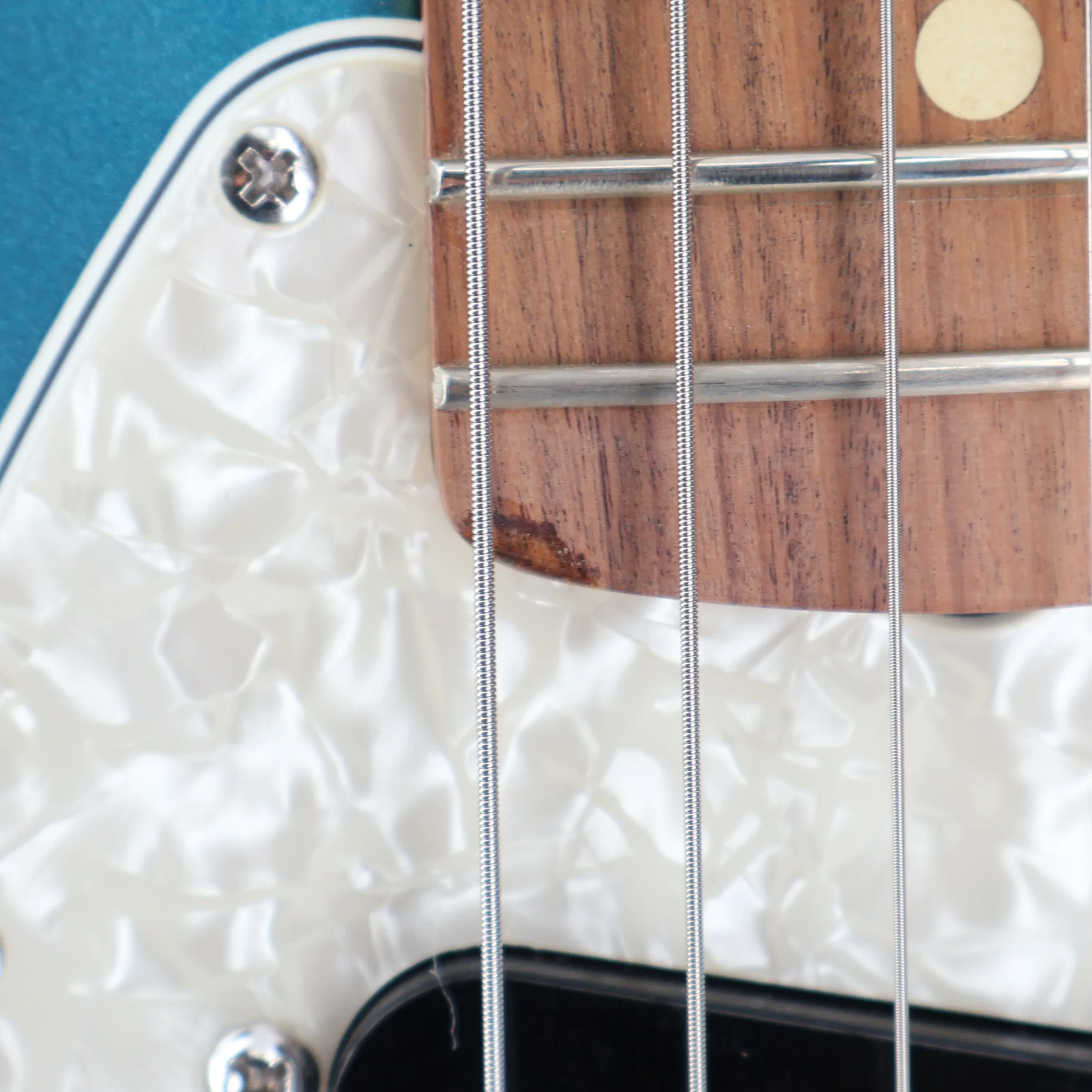 Fender Vintera '60s Mustang, Pau Ferro Fingerboard, Lake Placid Blue (K11) (29996) - Image 7