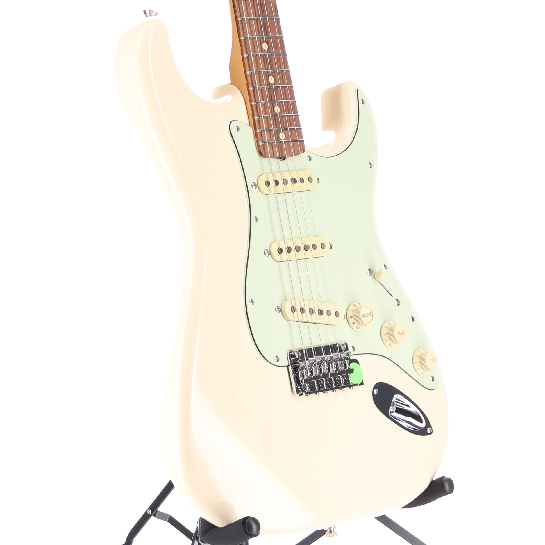 Fender Vintera '60s Stratocaster Modified, Pau Ferro Fingerboard, Olympic White (M8) (33581) - Image 3
