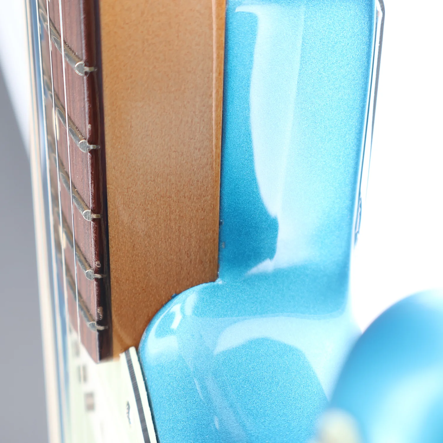 Fender Vintera II '60s Stratocaster, Lake Placid Blue, Stage Ready (Y8) (54031) - Image 8
