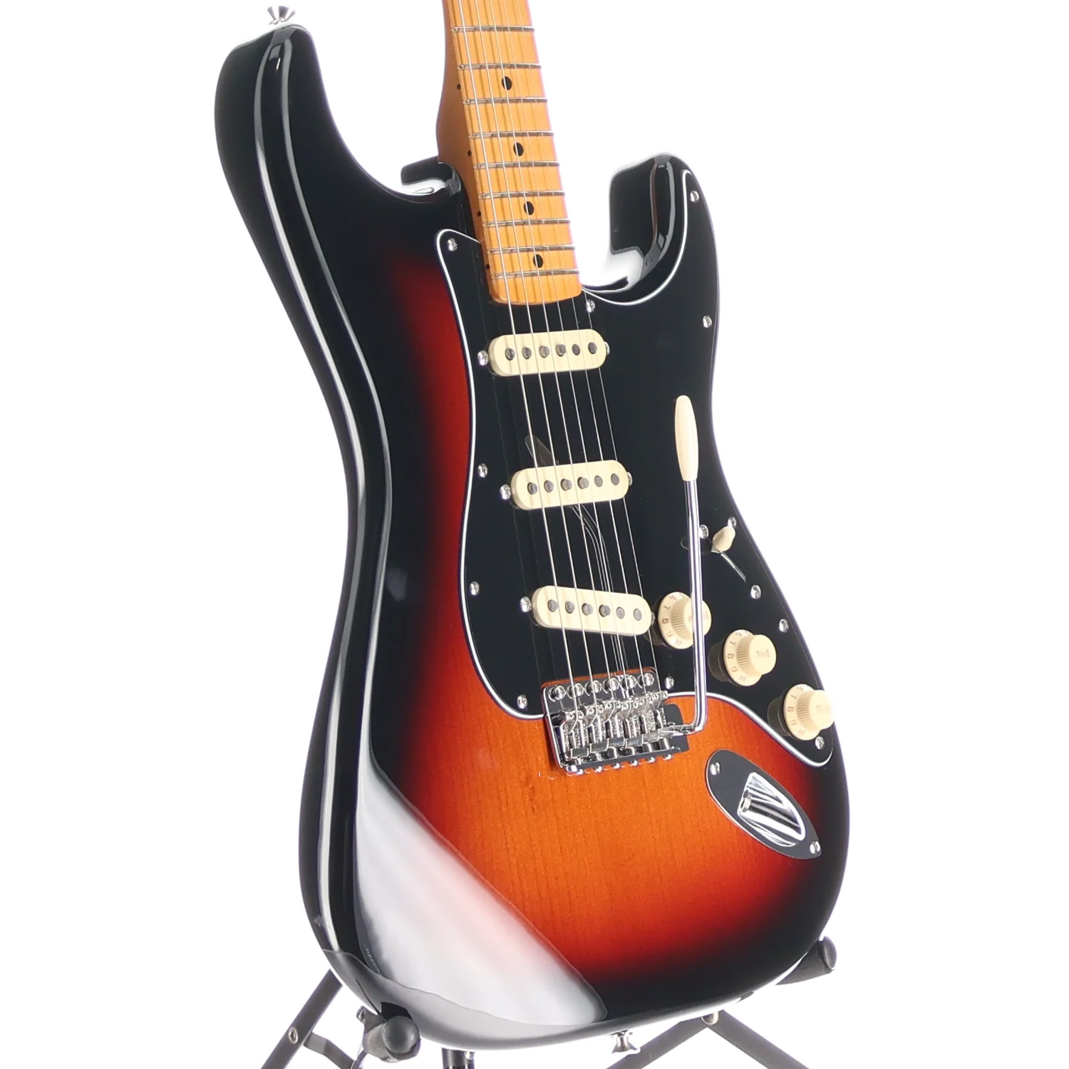 Fender Vintera II '70s Stratocaster, 3-Color Sunburst, Performance Ready (E1) (10803) - Image 3