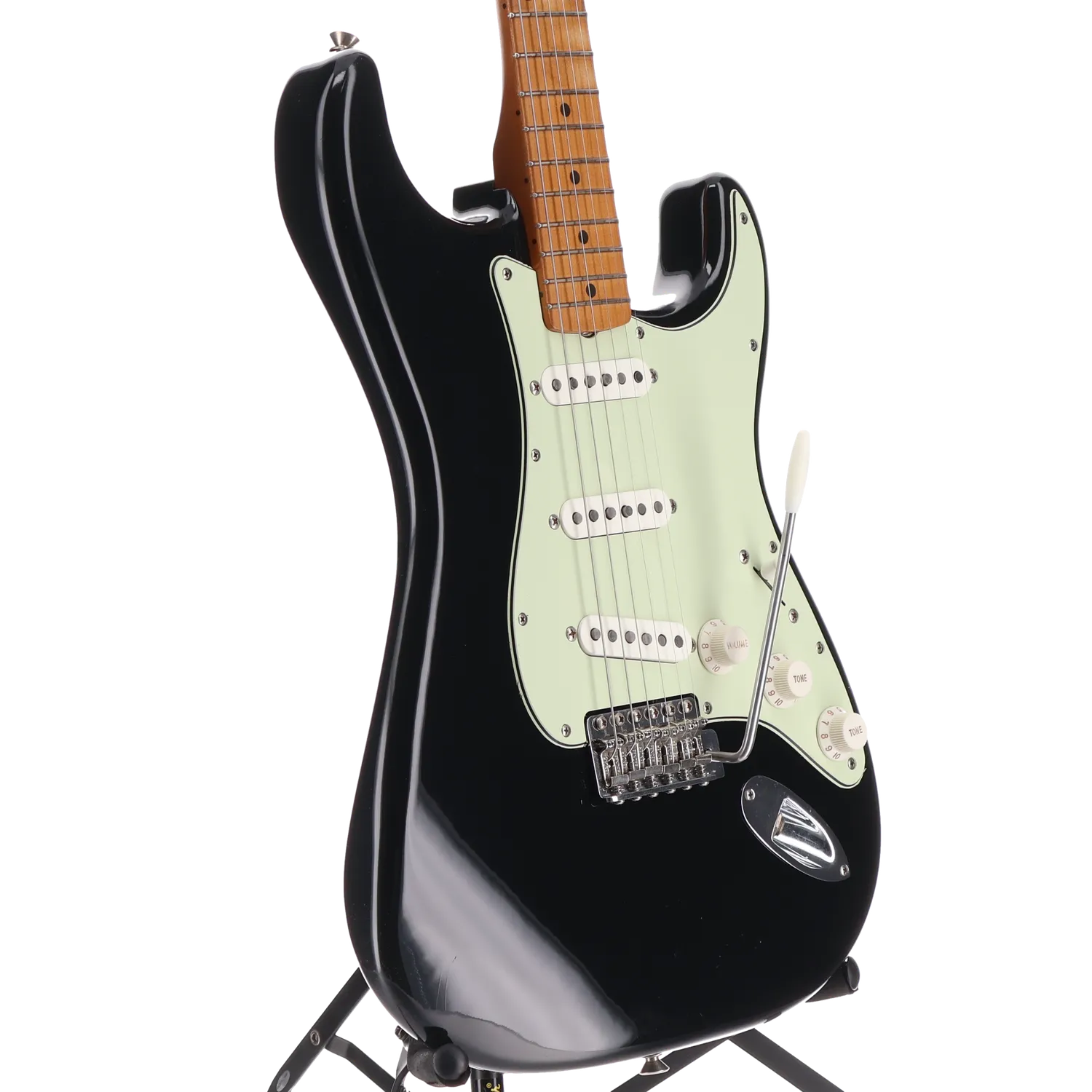 Fender Vintera® II Road Worn® '60s Stratocaster®, Maple Fingerboard, Black (H5) (67105) - Image 3