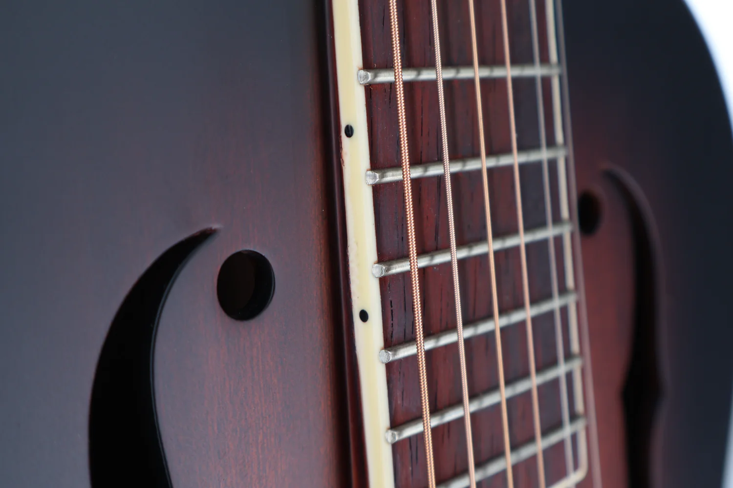 Gretsch G9240 Alligator Round-Neck, Mahogany Body Biscuit Cone Resonator Guitar, 2-Color Sunburst (G3) (52015) - Image 8