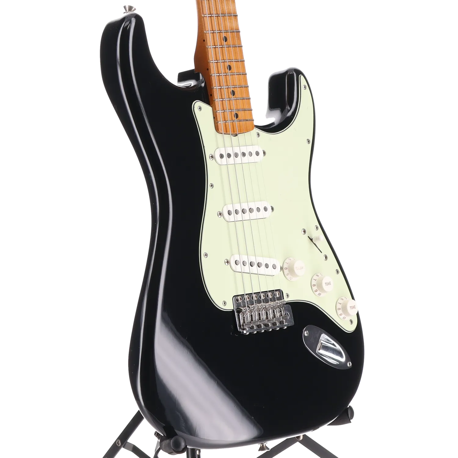 Vintera® II Road Worn® '60s Stratocaster®, Maple Fingerboard, Black (F6) (64398) - Image 3